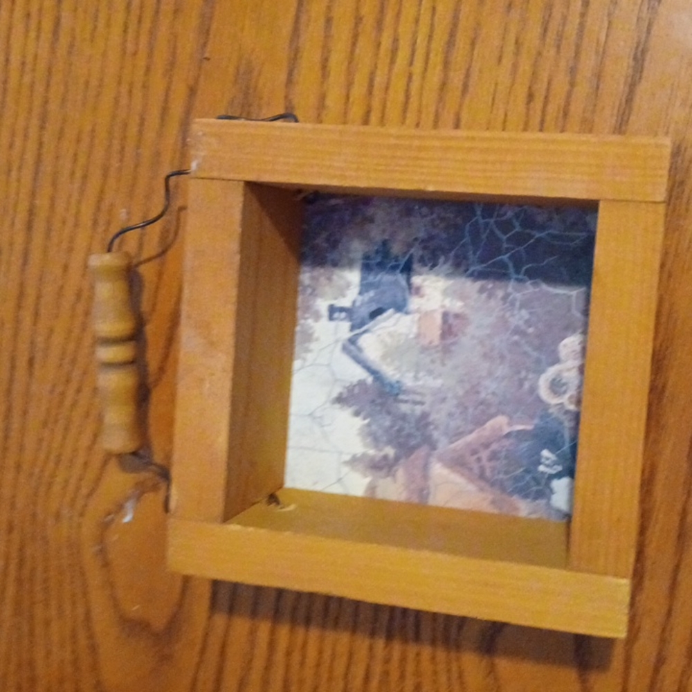 Shadow Box decor - Picture 2 of 4